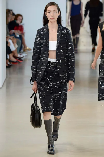 Look 23